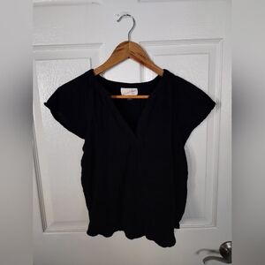 Universal Thread black blouse